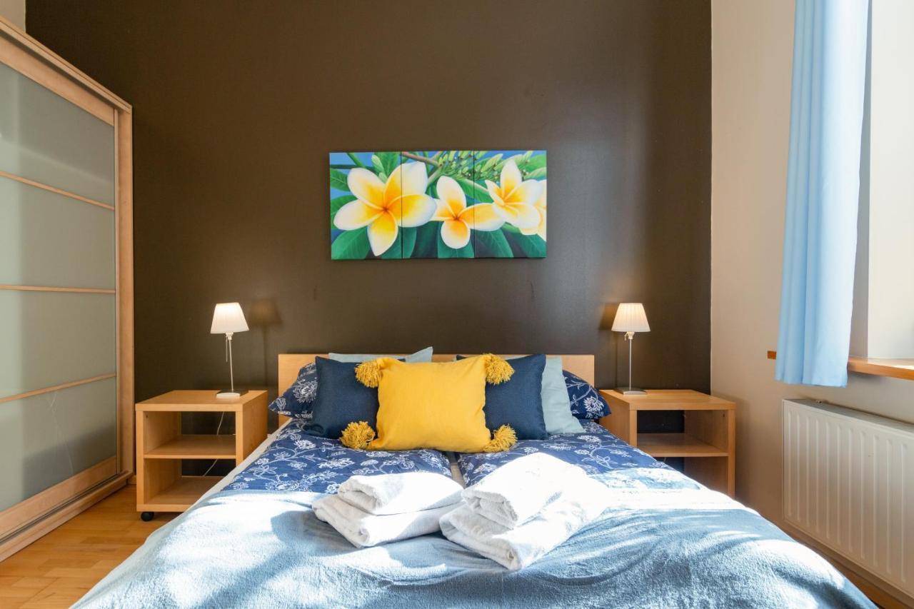 Apartment House Of Frida
